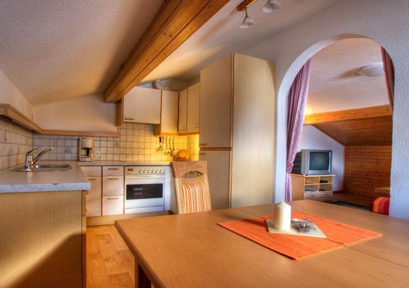 Ferienhaus Bergkristall Петной-ам-Арльберг Экстерьер фото