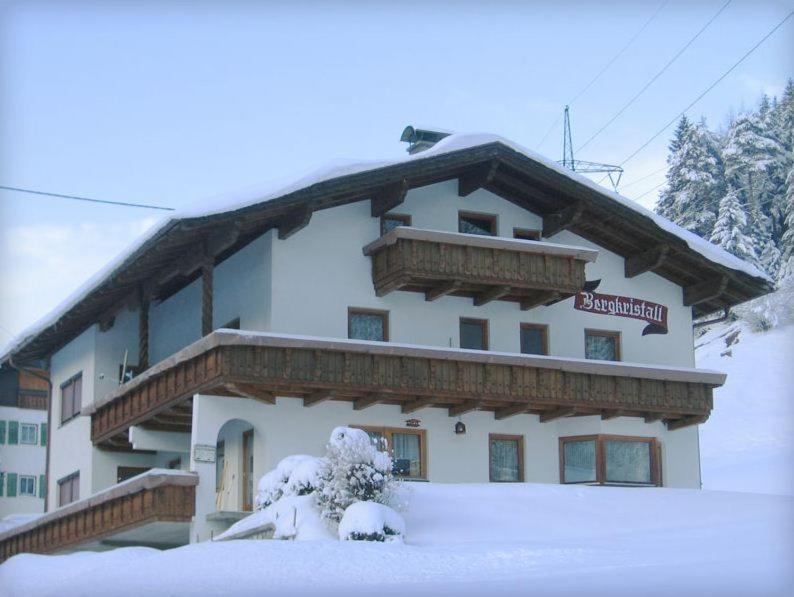 Ferienhaus Bergkristall Петной-ам-Арльберг Экстерьер фото